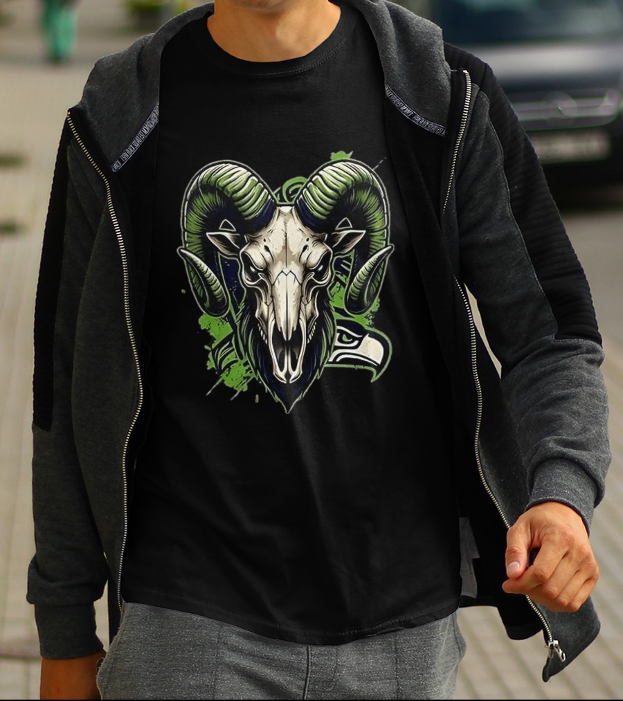 Seattle Seahawks Runs In My Blood Skeleton Ram Skull Fan T-Shirt