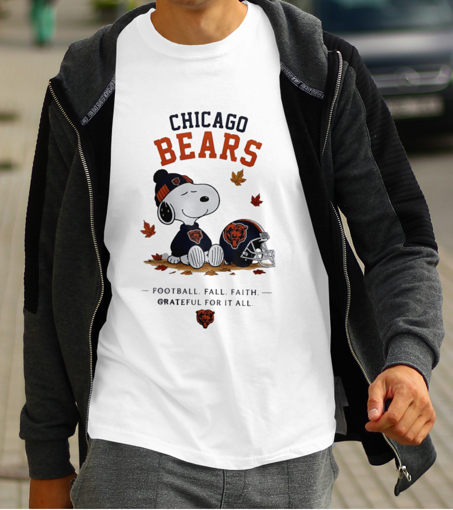 Chicago Bears Snoopy Grateful Football Fall Faith T-Shirt