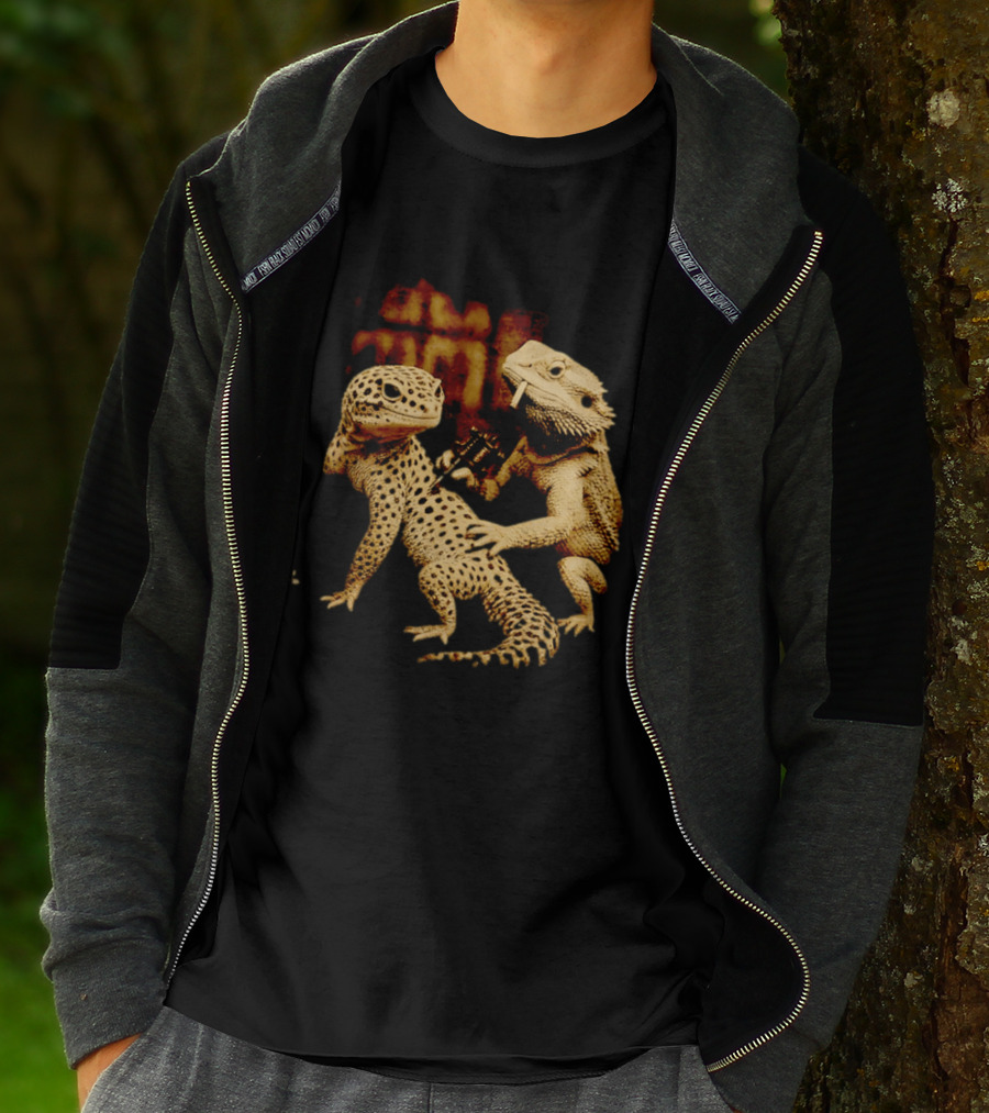 Leopard Gecko Tattoo By Bearded Dragon With Spray Paint Graffiti T-Shirt