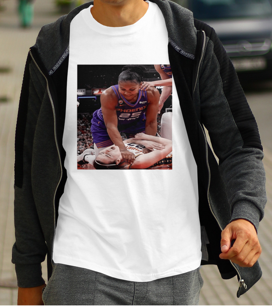 Brittney Griner Phoenix Mercury Caitlin Clark Indiana Fever NBA WNBA Crossover Moment T-Shirt