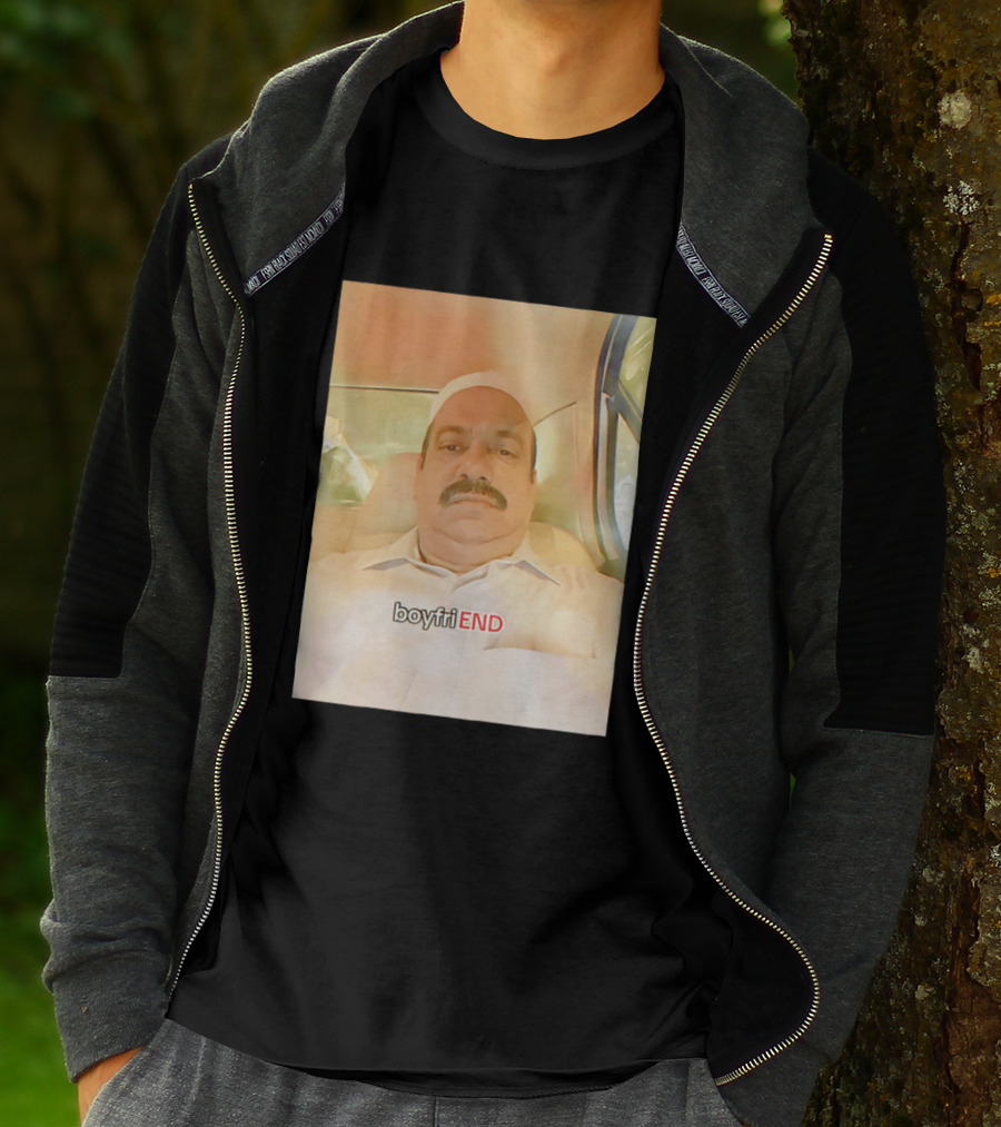 BoyfriEND Man Sitting Image T-Shirt