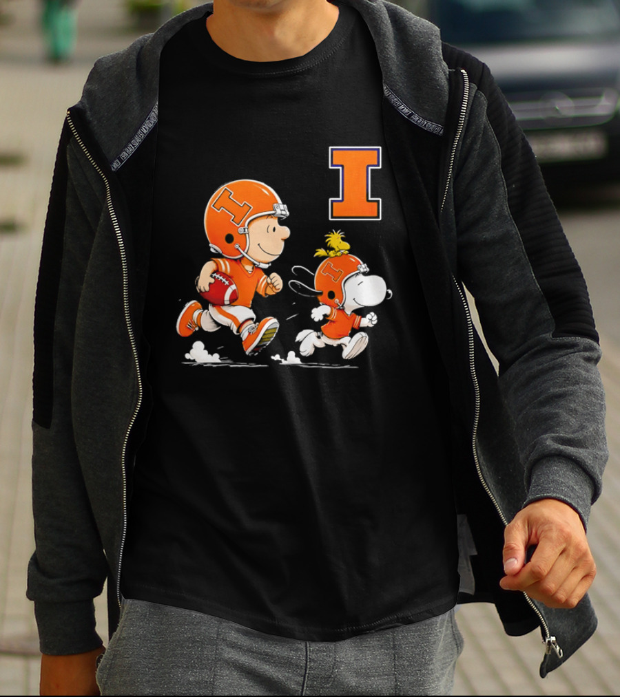 Charlie Brown Snoopy Football Running Letter I Peanuts T-Shirt