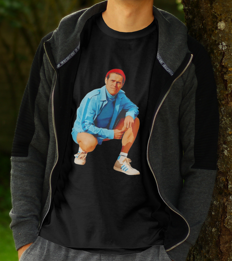 Willem Dafoe Meme Red Beanie Blue Tracksuit Squatting Pose T-Shirt