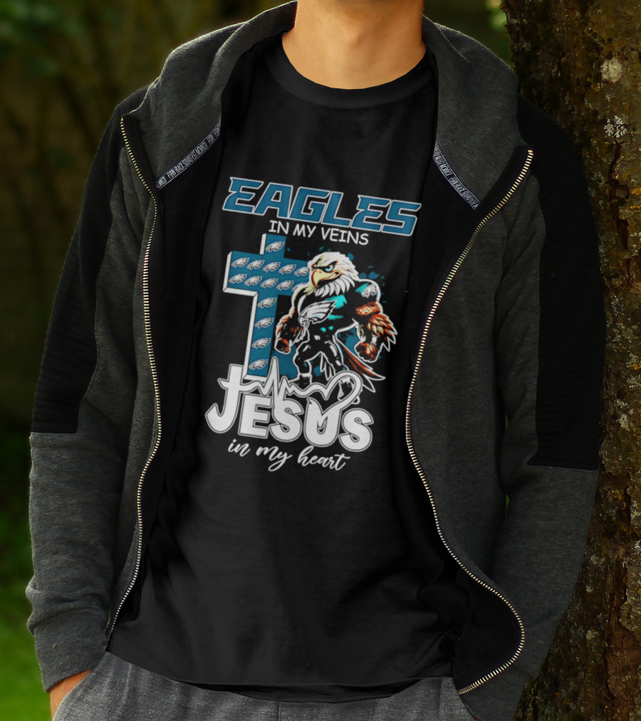 Eagles In My Veins Jesus In My Heart Philadelphia Eagles Cross And Eagle T-Shirt