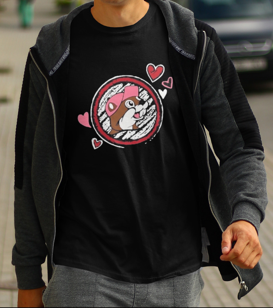 Buc Ee's Valentine's Beaver With Hearts And Cap T-Shirt