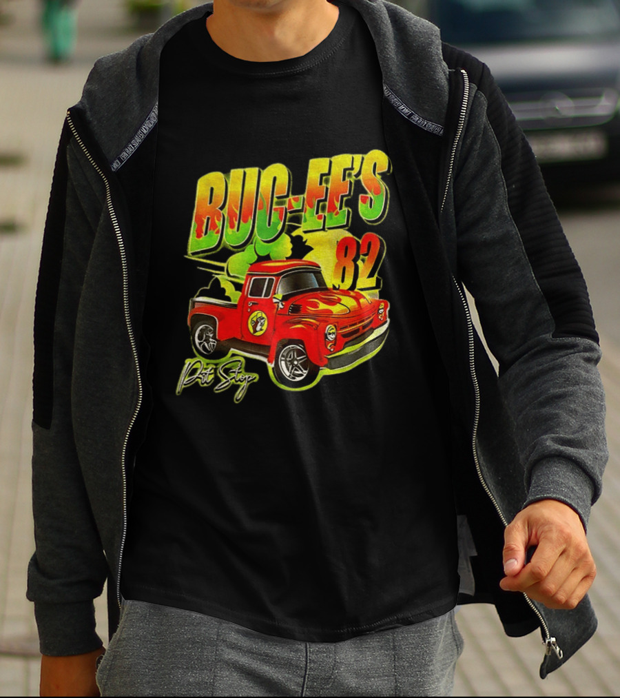 Buc Ee's 82 Pit Stop Vintage Red Truck T-Shirt