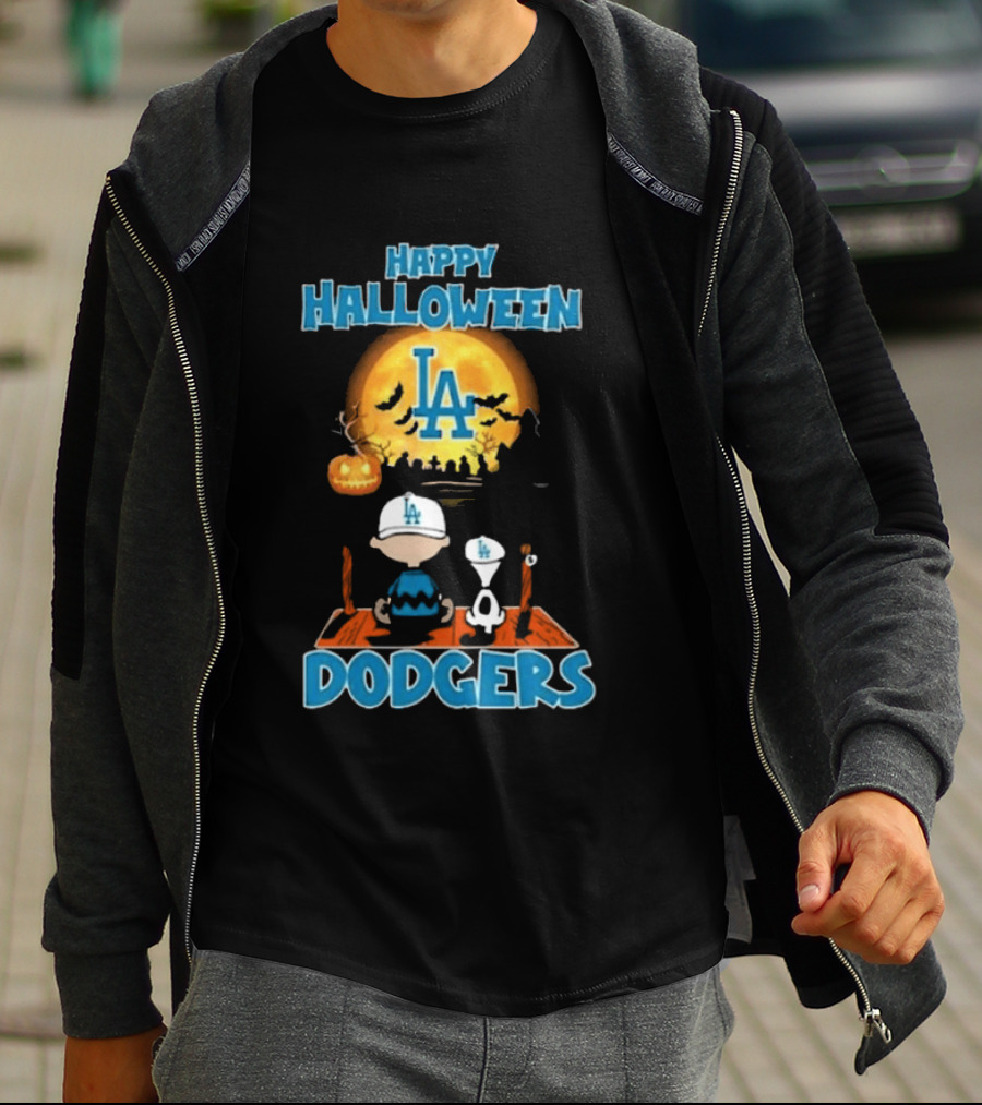 Happy Halloween Los Angeles Dodgers Peanuts Snoopy Charlie Brown T-Shirt