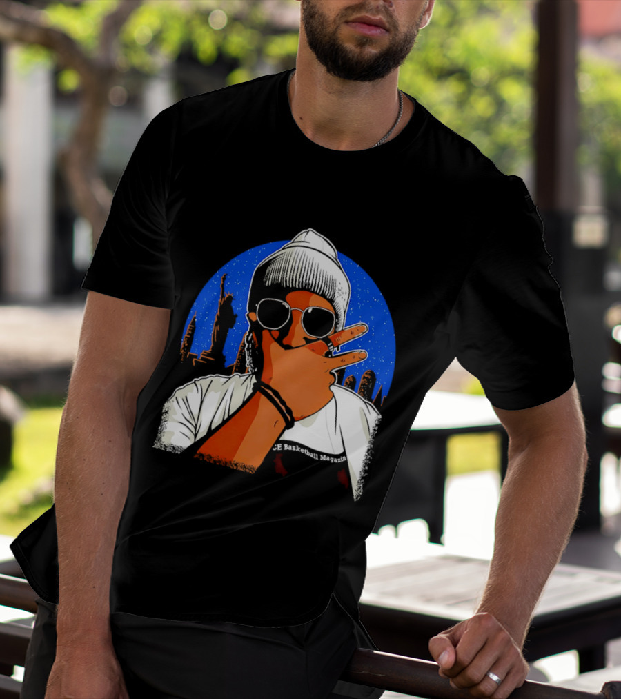 CE Basketball Magazin NYC Skyline Statue Of Liberty Statue Peace Sign T-Shirt