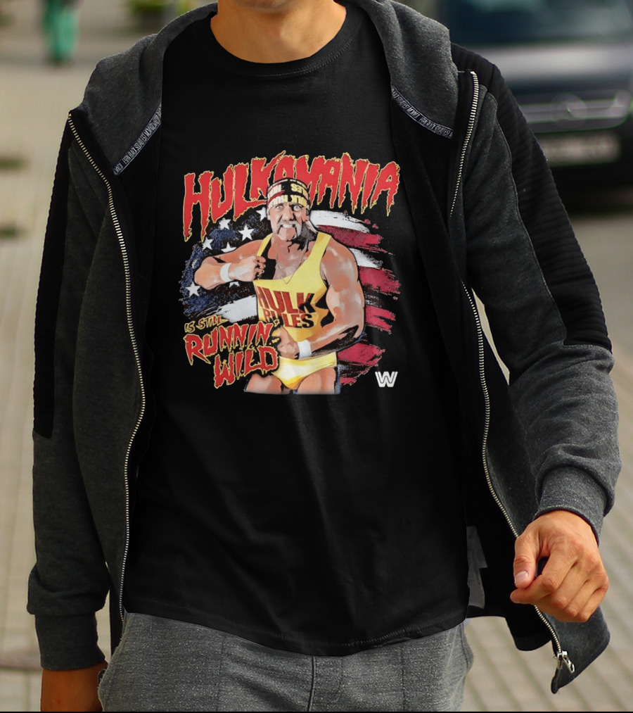 Hulk Hogan Hulkamania Runnin Wild American Flag WWE T-Shirt