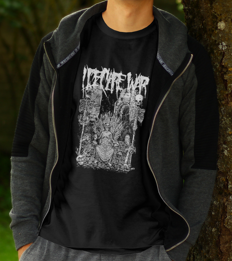 I Declare War Throne Skeleton Warriors Medieval Battle Scene T-Shirt