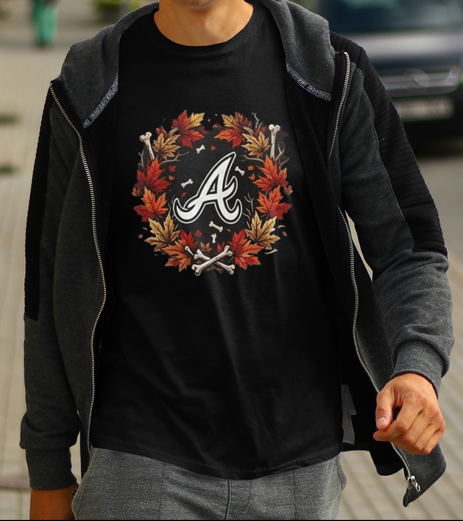 Atlanta Braves Halloween Maple Leaves Skull Bones Crossed Bats T-Shirt