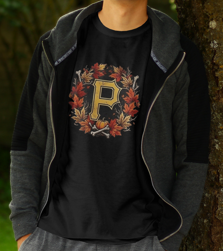 Pittsburgh Pirates Halloween P Maple Leaves Pumpkin Crossed Bones T-Shirt