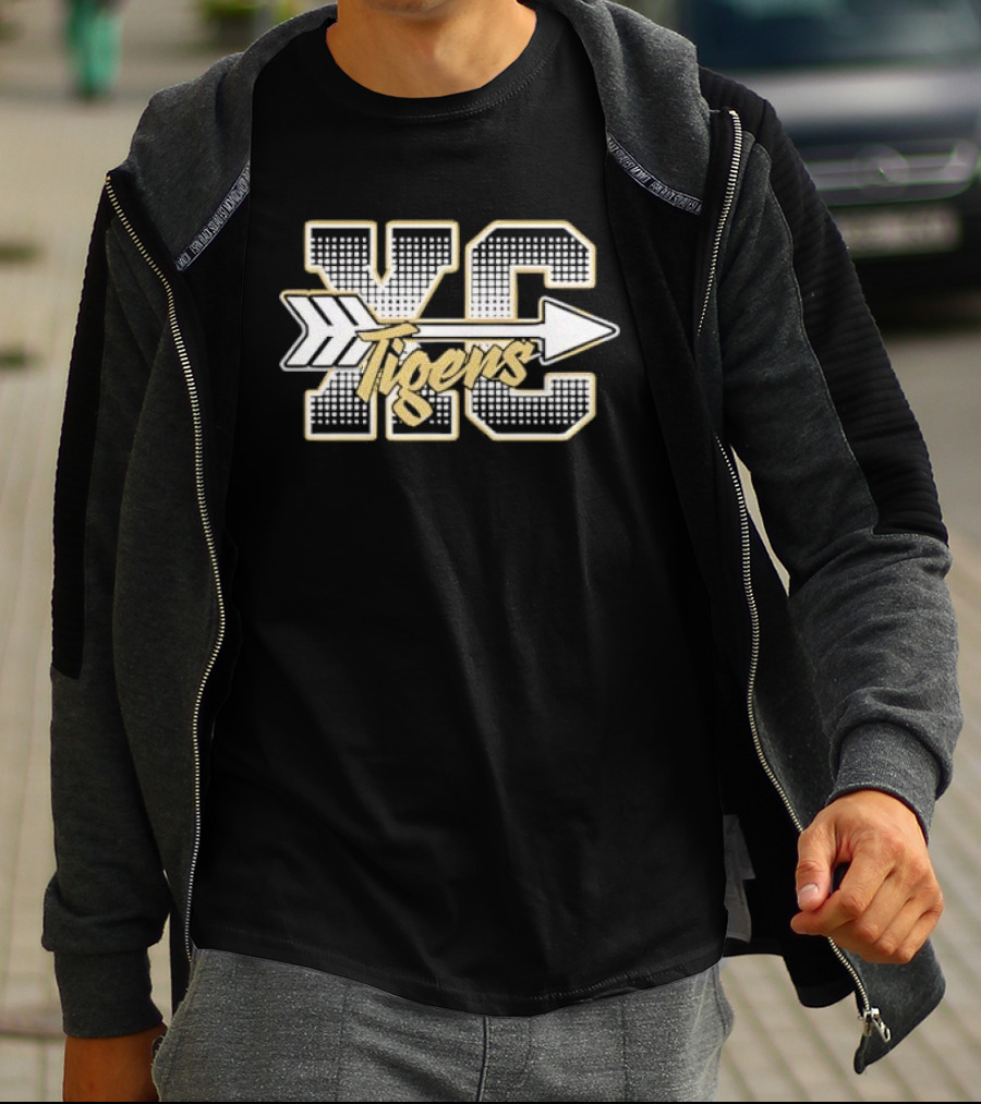 YC Tigers Halftone Block Script Arrow T-Shirt