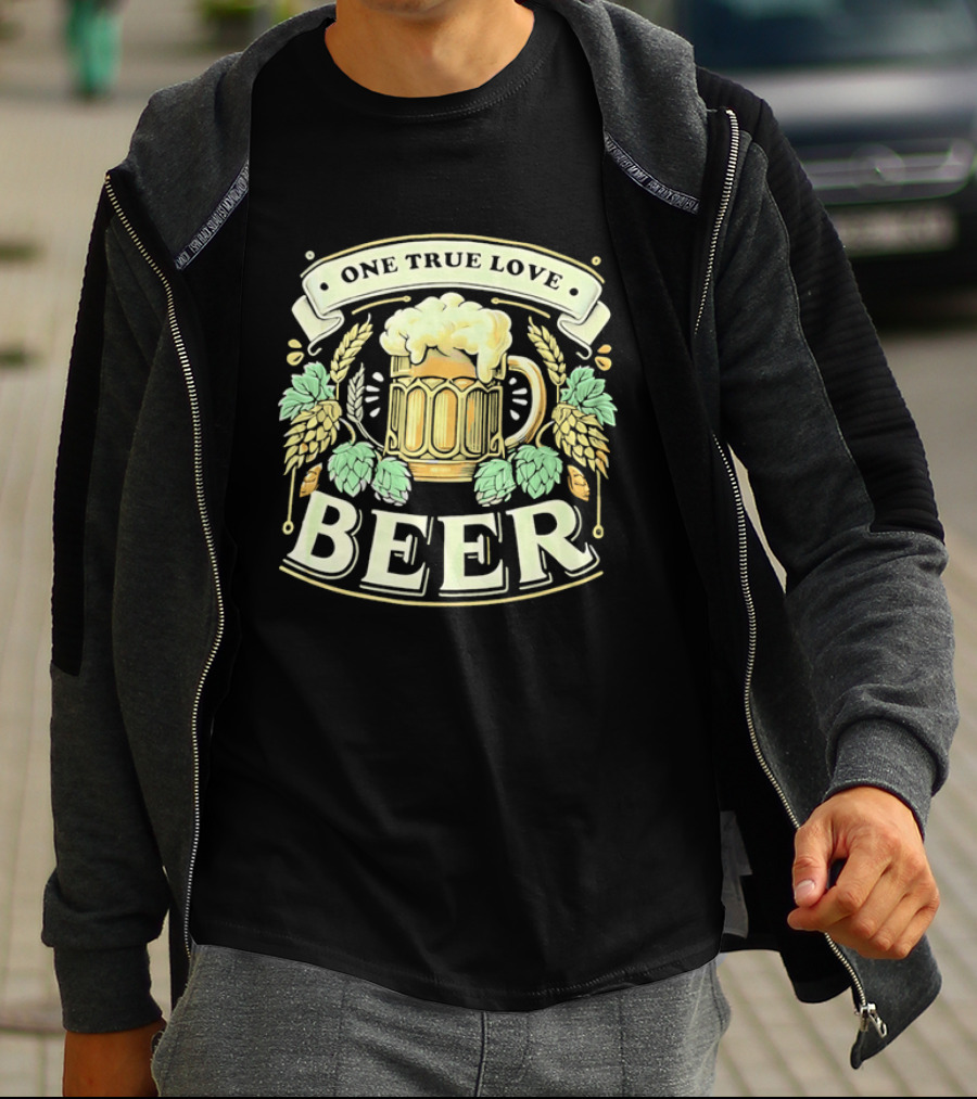 One True Love Beer Frothy Hop Cones Wheat Ears T-Shirt
