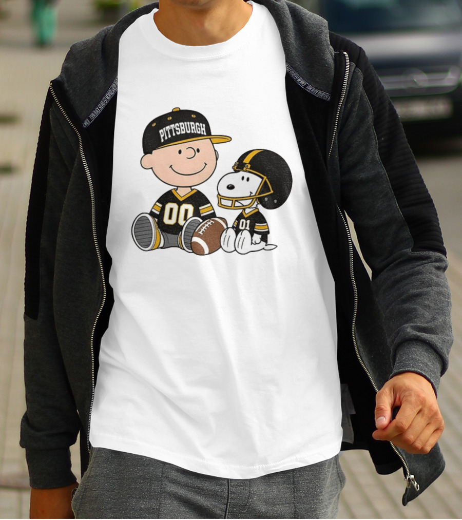 Pittsburgh Football Charlie Brown Snoopy Pigskin Player T-Shirt