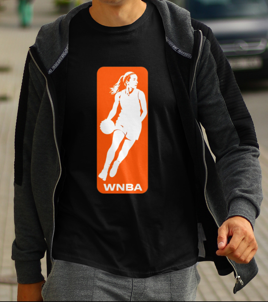 Caitlin Clark Basketball Player WNBA T-Shirt