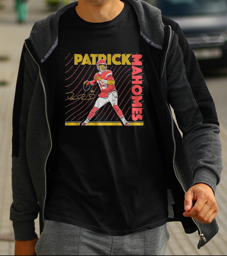 Patrick Mahomes Kansas City Chiefs Football Player Signature T-Shirt