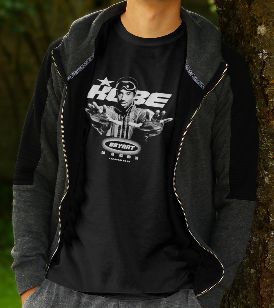 Kobe Bryant Legend Los Angeles CA Basketball 00 01 02 09 10 T-Shirt