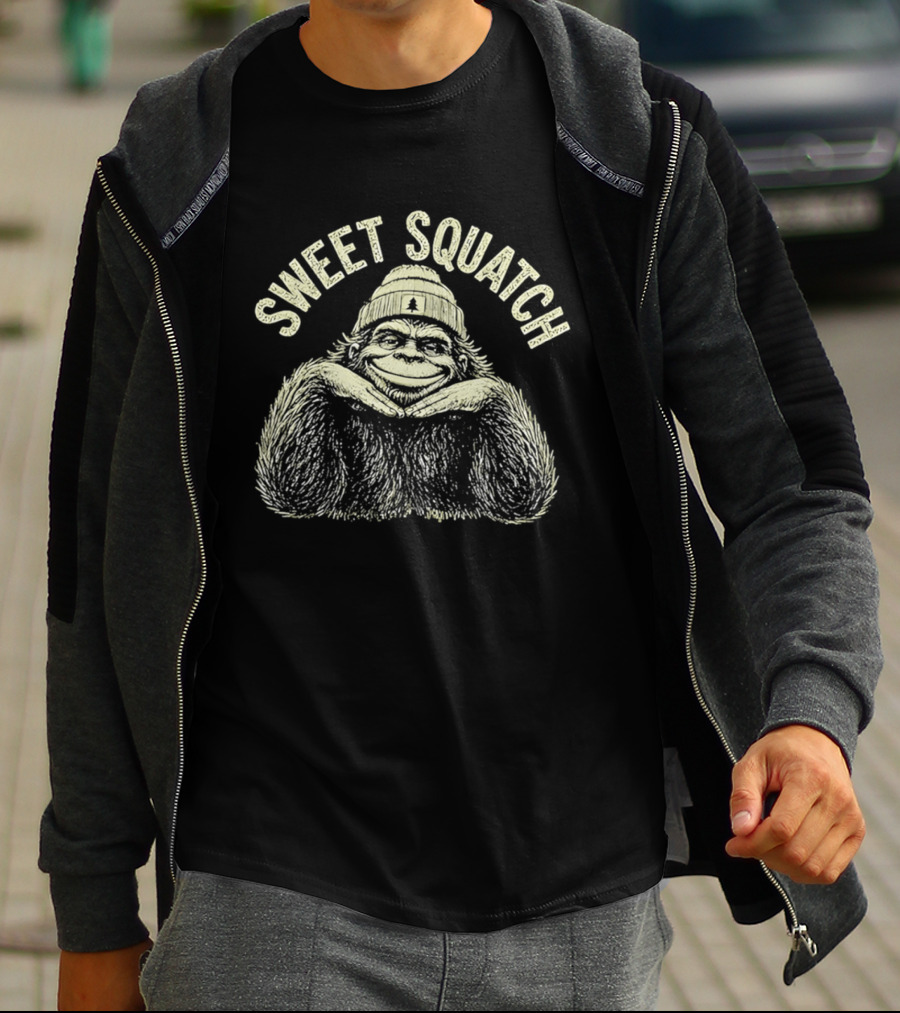 Sweet Squatch Bigfoot Beanie Smiling Legend T-Shirt