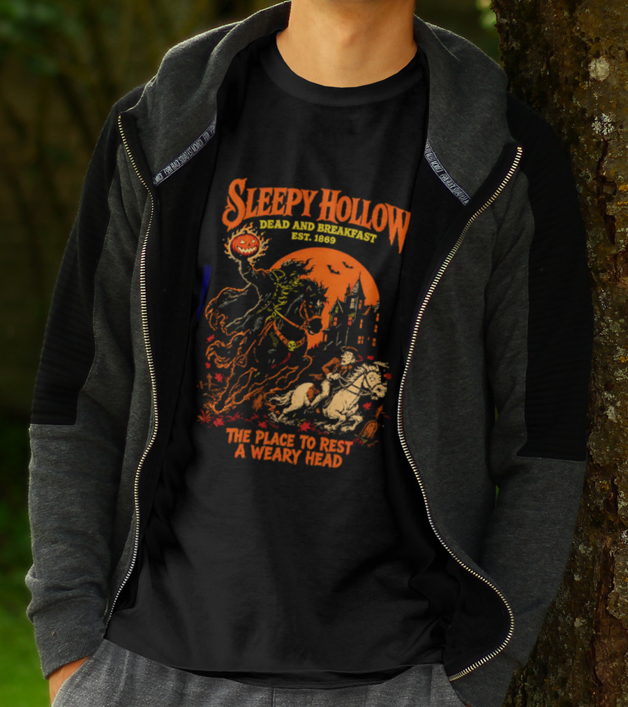 Sleepy Hollow Dead And Breakfast Est 1820 Headless Horseman The Place To Rest A Weary Head Halloween Pumpkin T-Shirt