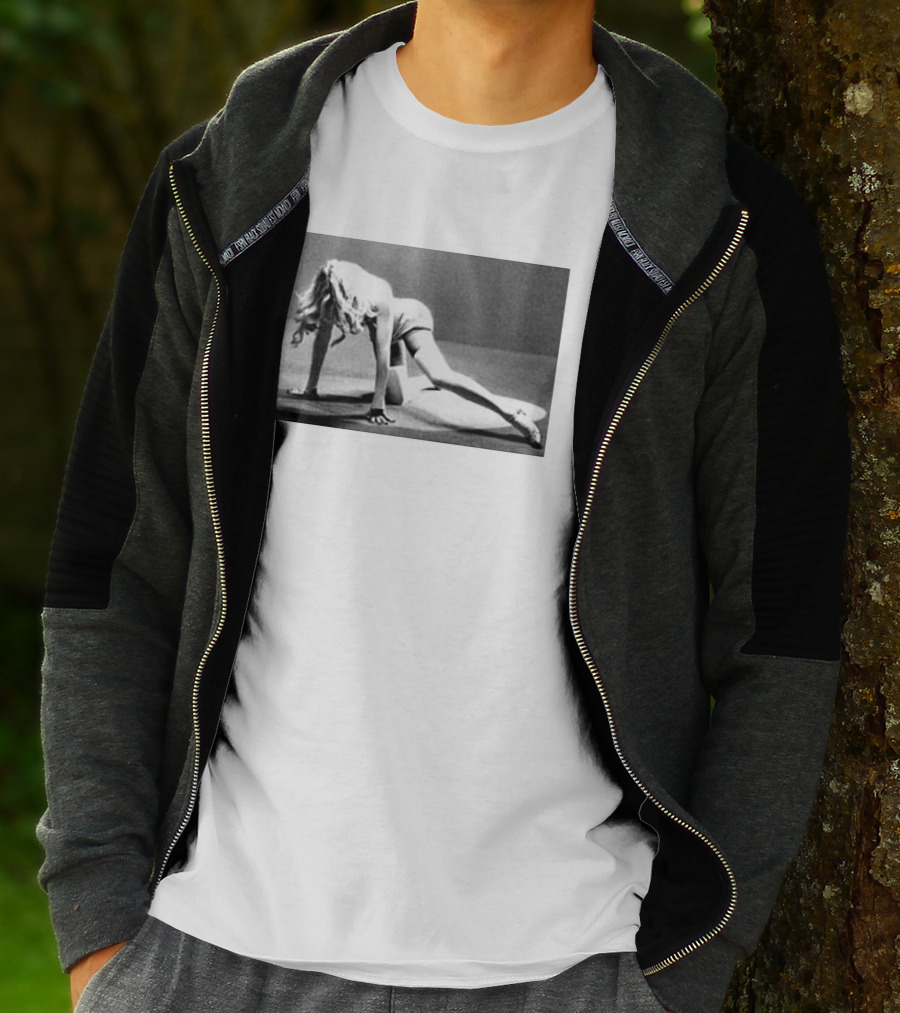 Madonna Confessions II Dance Floor Iconic Pose Black And White T-Shirt