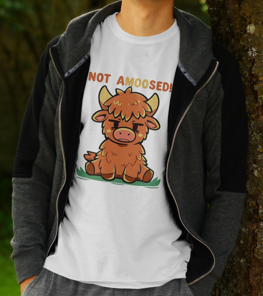 Not Amoosed Cute Grumpy Highland Cow Pun T-Shirt
