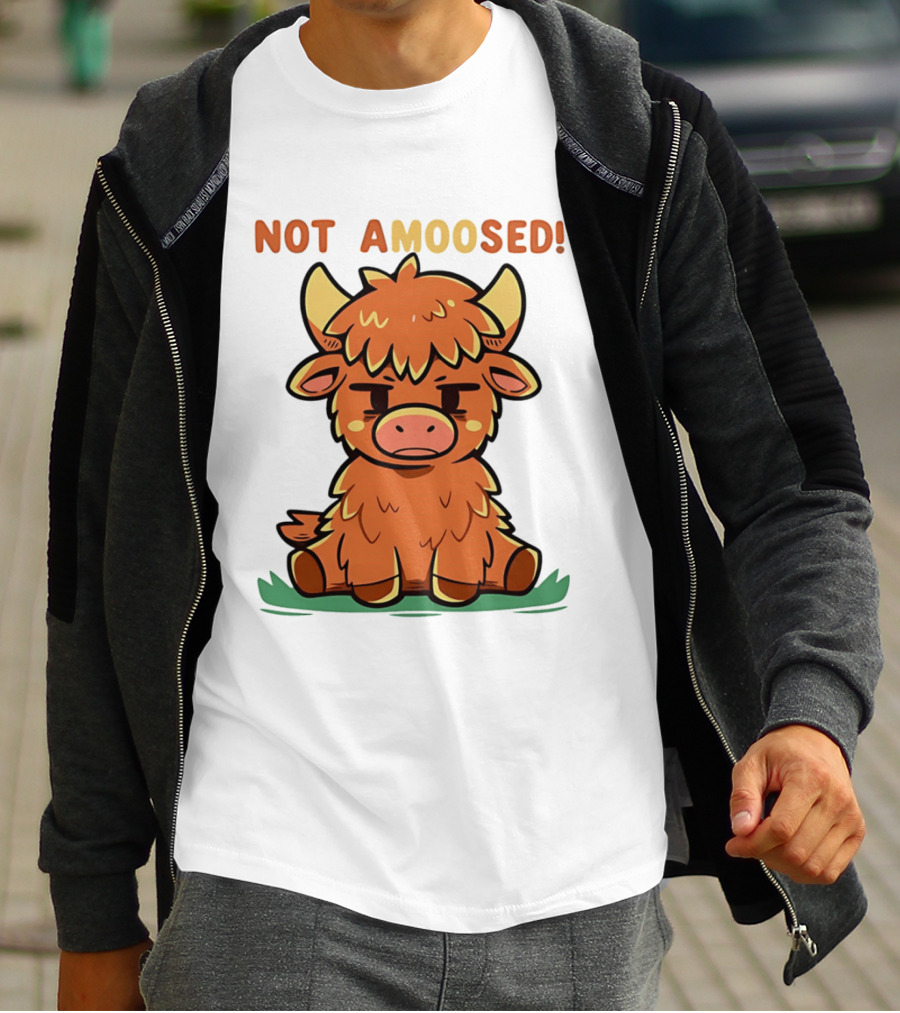 Not Amoosed Cute Grumpy Highland Cow Pun T-Shirt