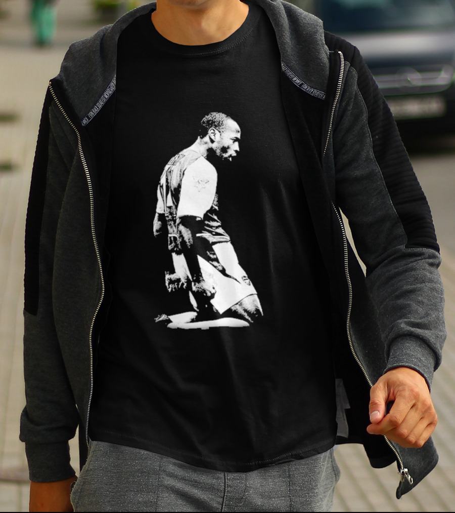 Lindsey Heaps Thierry Henry Football Soccer Arsenal T-Shirt