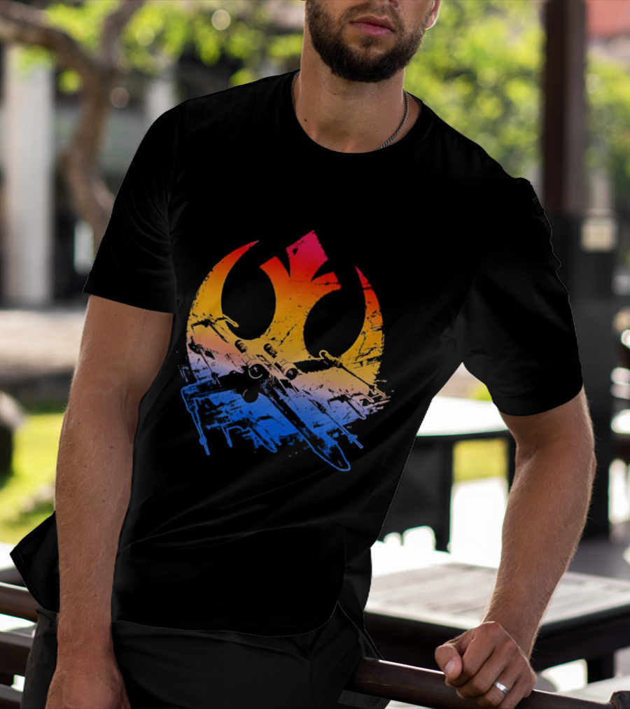 Star Wars Rebel Alliance Distressed Insignia X Wing Starfighters Gradient T-Shirt