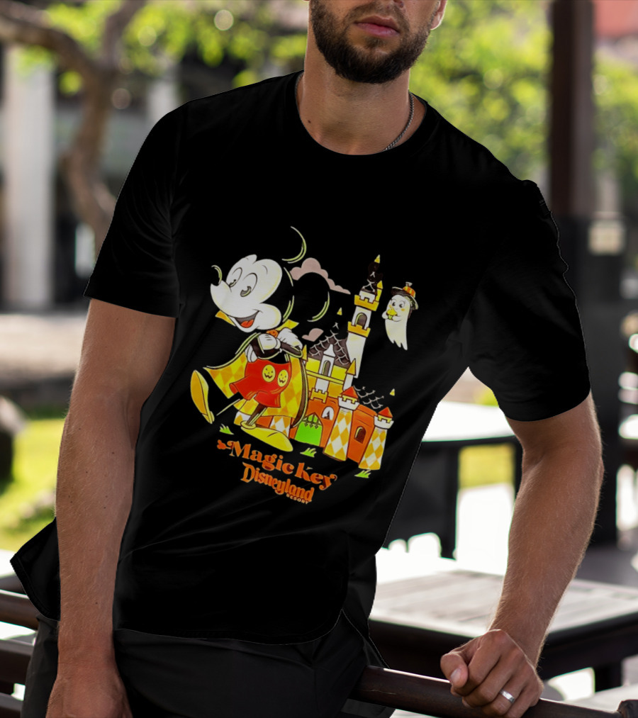 Mickey Mouse Magic Key Disneyland Resort Halloween Castle Ghost T-Shirt