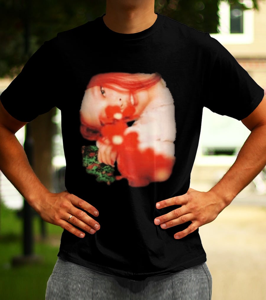 Complex Jennie Flower Photo Red Hair Aesthetic T-Shirt