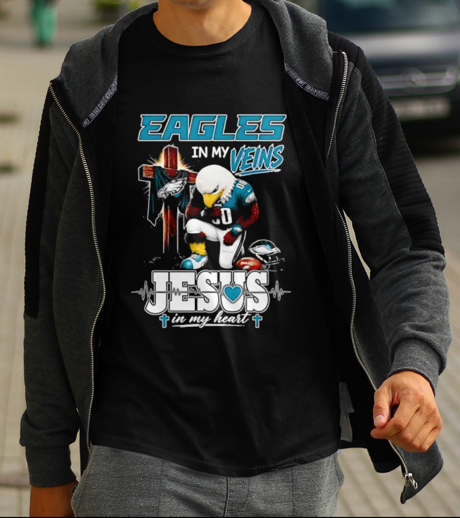 Eagles In My Veins Jesus In My Heart Kneeling Cross Football Helmet T-Shirt