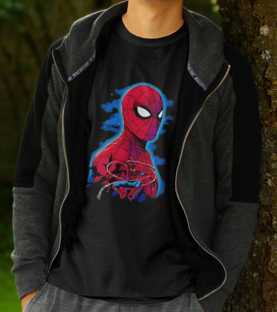 Marvel Spider Man Bust Crouching Web Action Silhouette Clouds T-Shirt