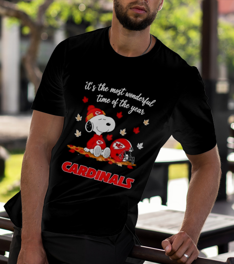 Kansas City Chiefs Snoopy Cardinals Autumn Leaves Helmet Wonderful Time Of Year T-Shirt