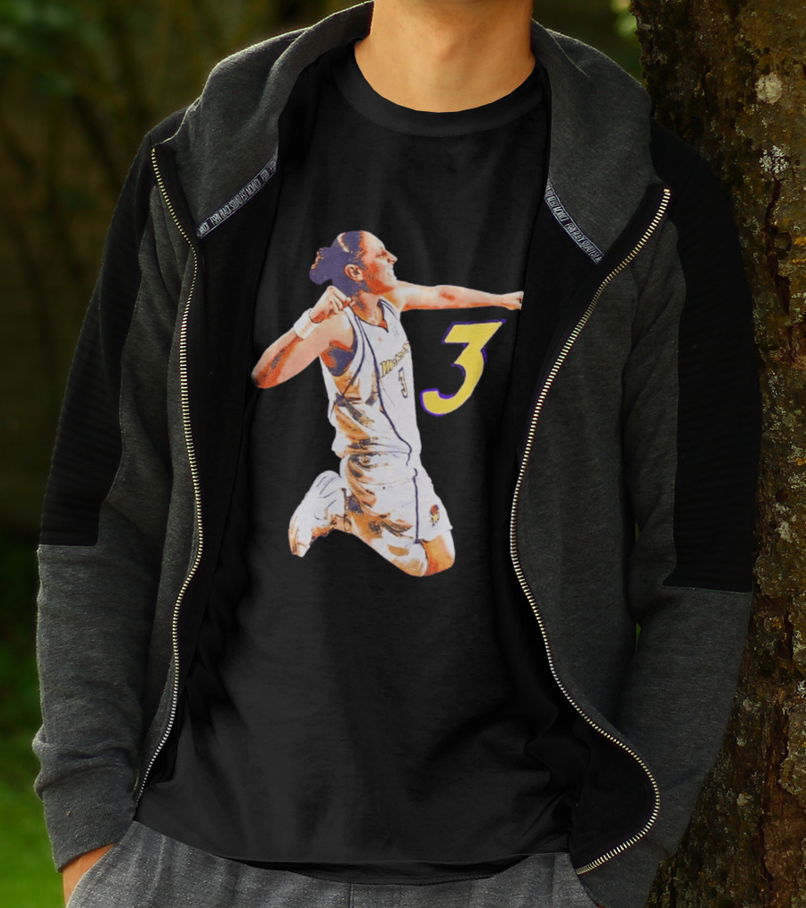Mercury Diana Taurasi Number 3 Celebration Pose T-Shirt