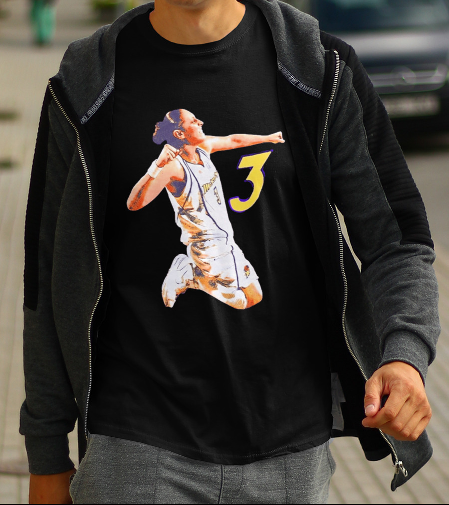 Mercury Diana Taurasi Number 3 Celebration Pose T-Shirt