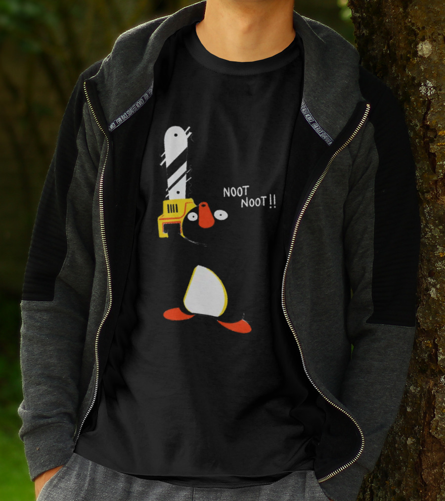 Pingu Chainsaw Noot Noot!! T-Shirt