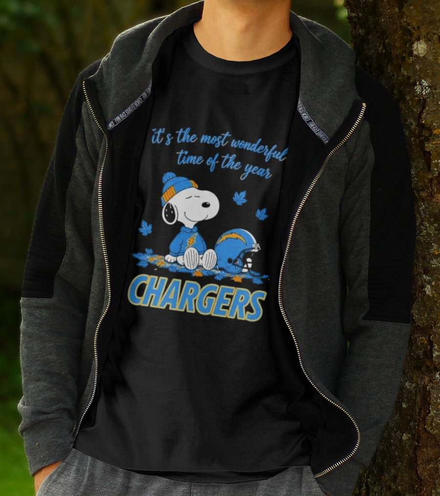 It's The Most Wonderful Time Of The Year Los Angeles Chargers Snoopy Sitting Helmet Falling Leaves T-Shirt