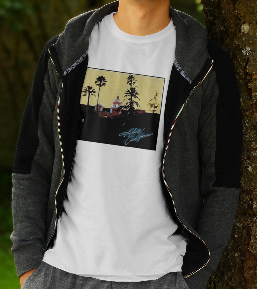Hotel California Resort Scene 90s Eagles Justin Bieber 1995 T-Shirt