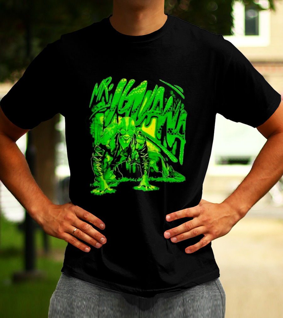 Mr Iguana Crouching Mexican Luchador Green Lizard Scale Graffiti T-Shirt