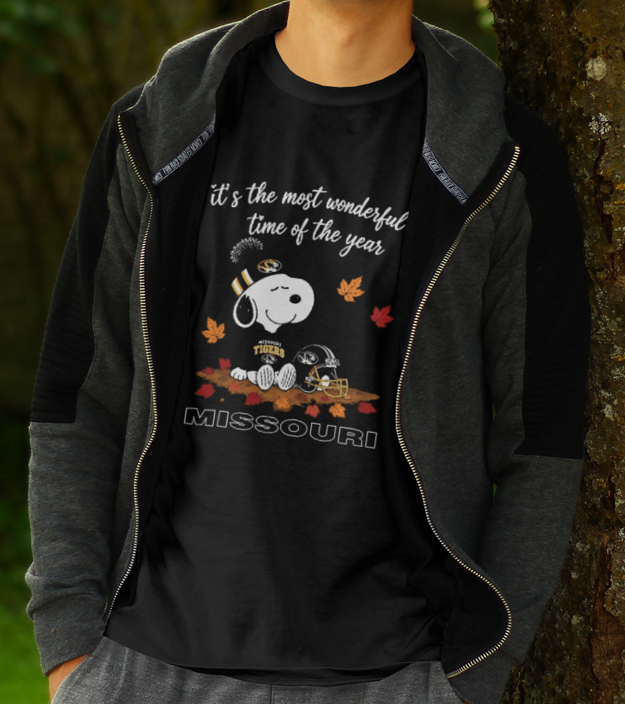 Missouri Snoopy Tigers Most Wonderful Time Of The Year NCAA Football Fall Leaves T-Shirt