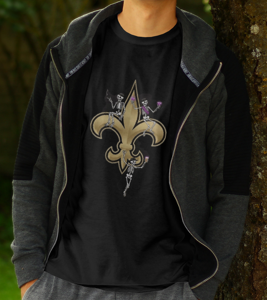 New Orleans Saints Fleur De Lis Skeletons Drinking Smoking T-Shirt