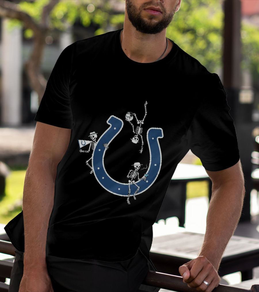 Indianapolis Colts Skeletons Celebrating With Hats And Drink By Horseshoe T-Shirt