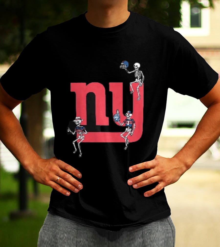 New York Giants Skeletons Dance With Football Helmets T-Shirt
