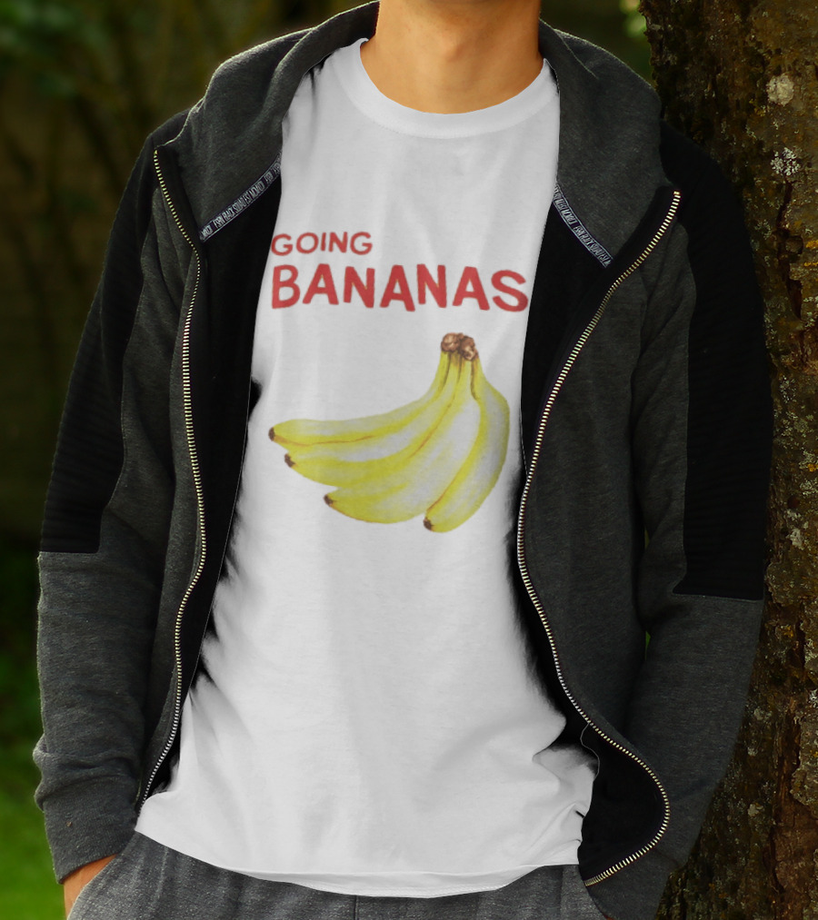 Going Bananas Funny Yellow Fruit Pun T-Shirt