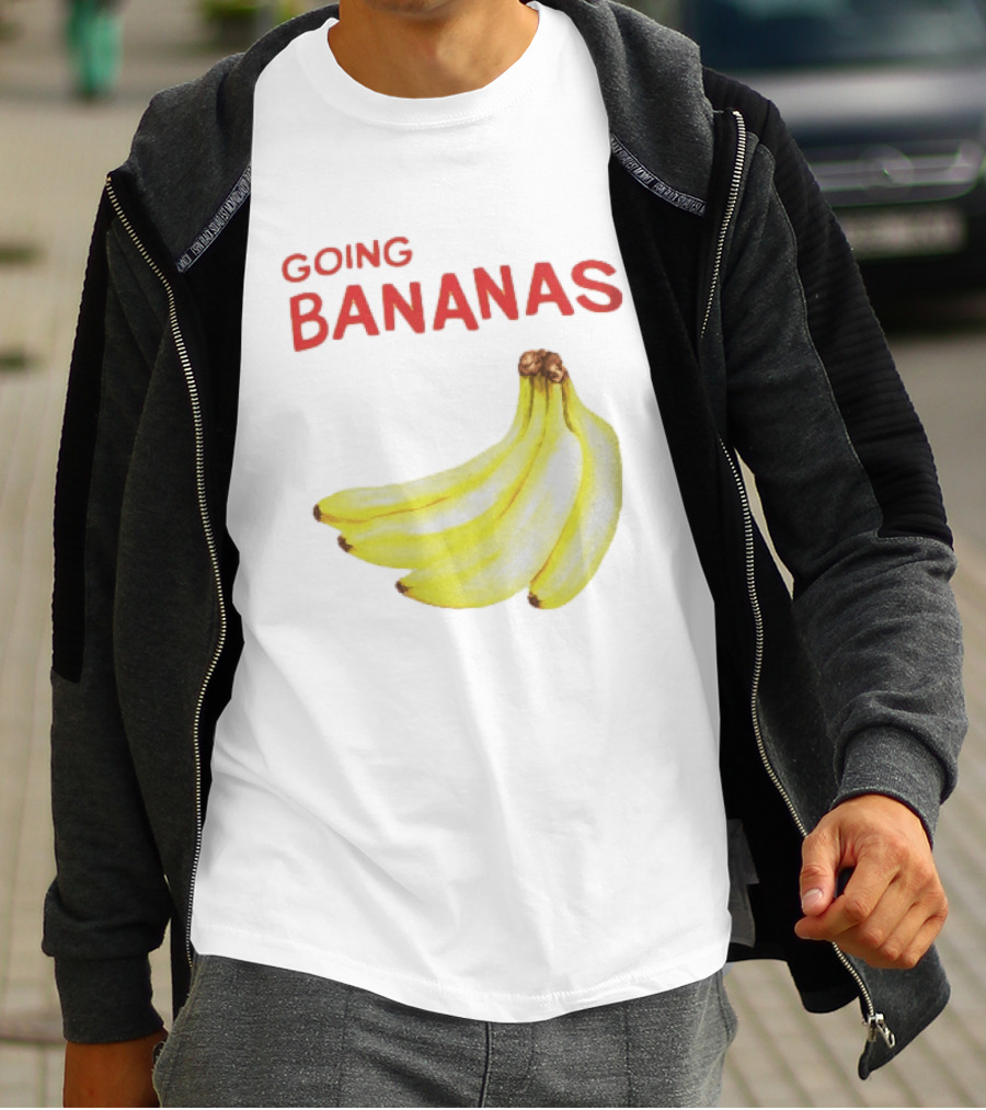 Going Bananas Funny Yellow Fruit Pun T-Shirt