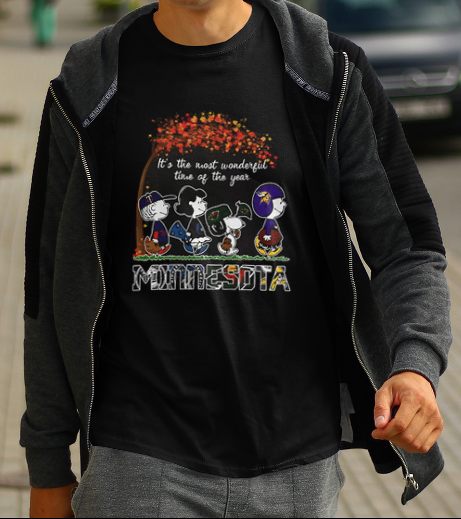 It's The Most Wonderful Time Of The Year Peanuts Minnesota Football Fans T-Shirt