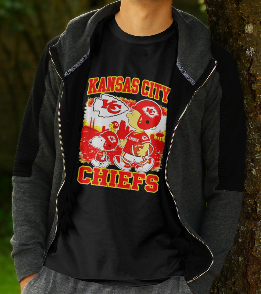 Kansas City Chiefs Snoopy Woodstock Skyline Football 2026 T-Shirt