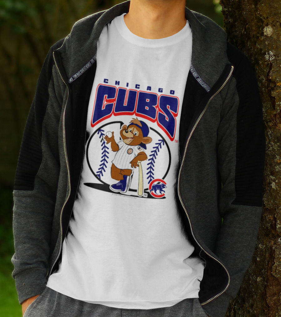 Chicago Cubs MLB 2026 Mania Bear Character Baseball Bat T-Shirt