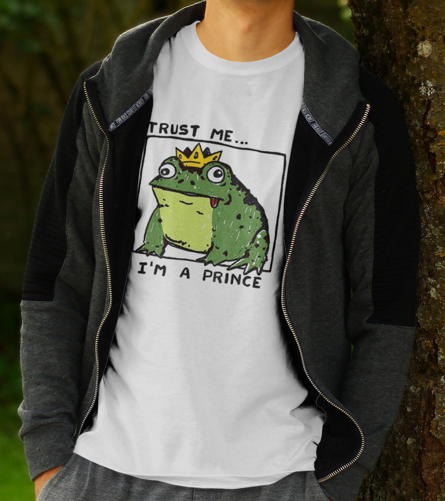 Trust Me I'm A Prince Derpy Frog Wearing A Crown T-Shirt